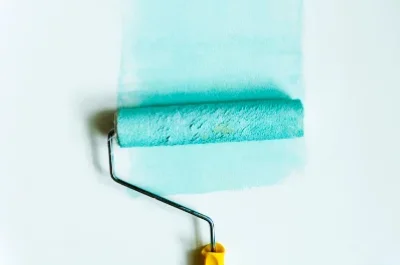 Peinture intérieure à Pleure — murs, plafonds et boiseries